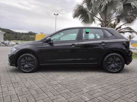 VOLKSWAGEN-POLO-2025