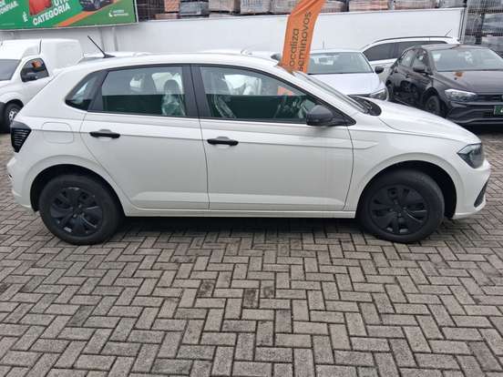 VOLKSWAGEN-POLO-2025