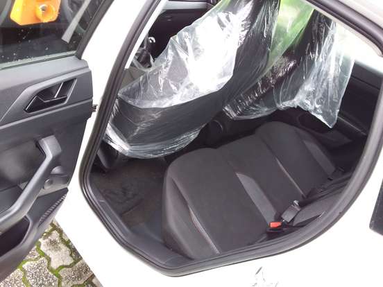 VOLKSWAGEN-POLO-2025