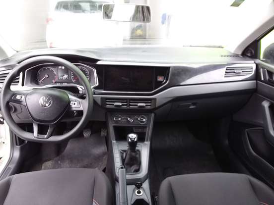 VOLKSWAGEN-POLO-2025