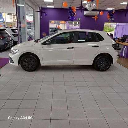 VOLKSWAGEN-POLO-2023