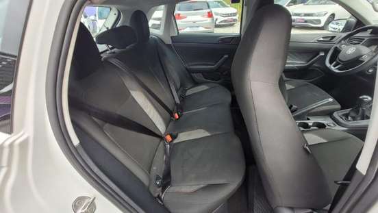 VOLKSWAGEN-POLO-2024
