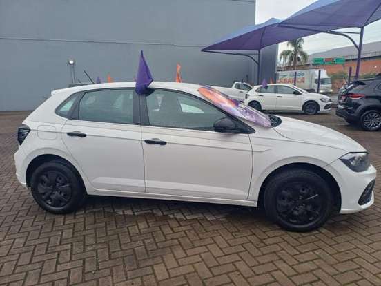 VOLKSWAGEN-POLO-2024