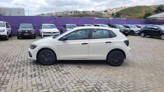 VOLKSWAGEN-POLO-2024