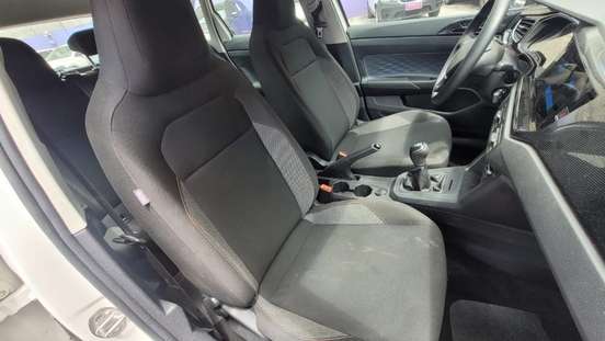 VOLKSWAGEN-POLO-2024