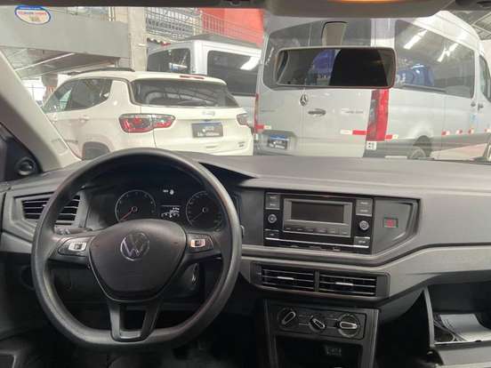 VOLKSWAGEN-POLO-2023