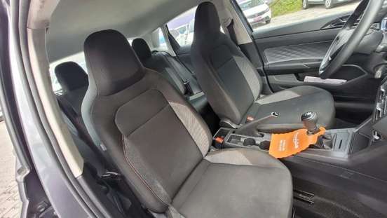 VOLKSWAGEN-POLO-2024