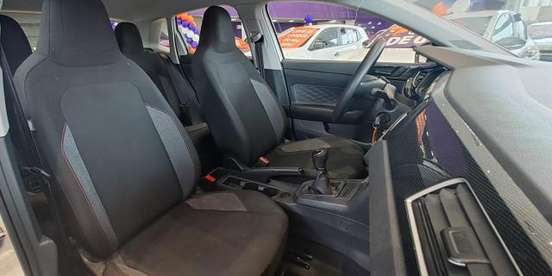 VOLKSWAGEN-POLO-2025