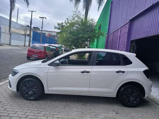 VOLKSWAGEN-POLO-2024