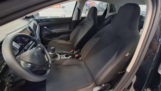 VOLKSWAGEN-POLO-2025