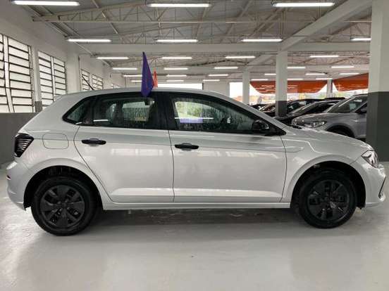 VOLKSWAGEN-POLO-2024