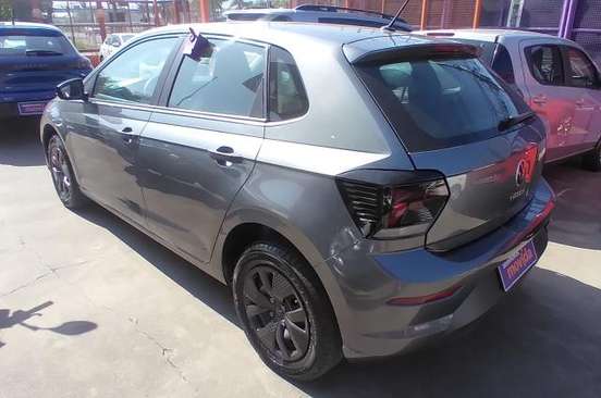 VOLKSWAGEN-POLO-2023