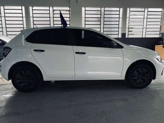 VOLKSWAGEN-POLO-2024