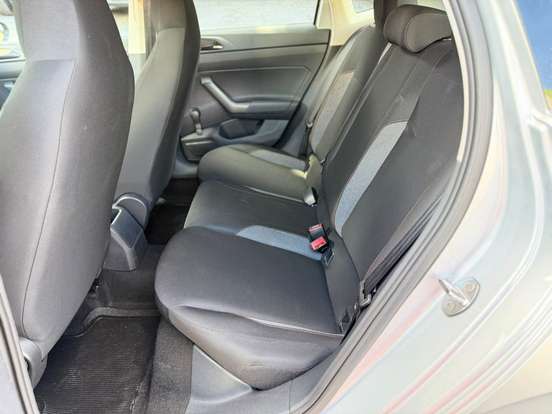 VOLKSWAGEN-POLO-2023