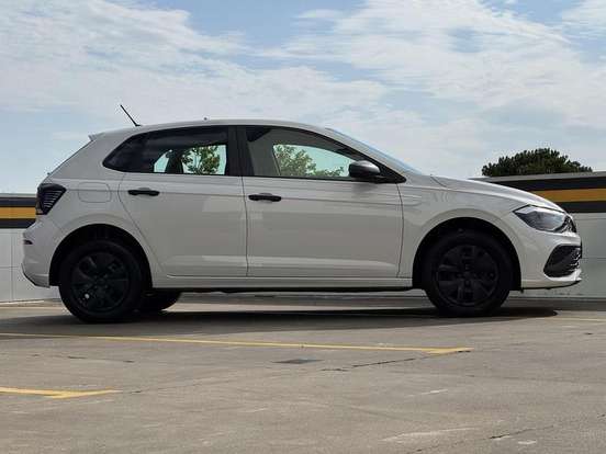 VOLKSWAGEN-POLO-2025