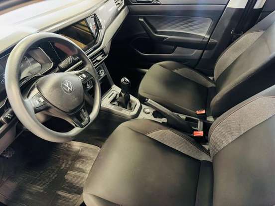 VOLKSWAGEN-POLO-2024
