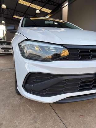 VOLKSWAGEN-POLO-2024