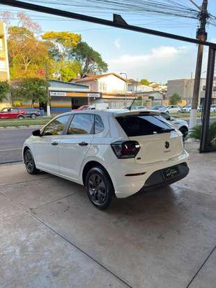 VOLKSWAGEN-POLO-2024
