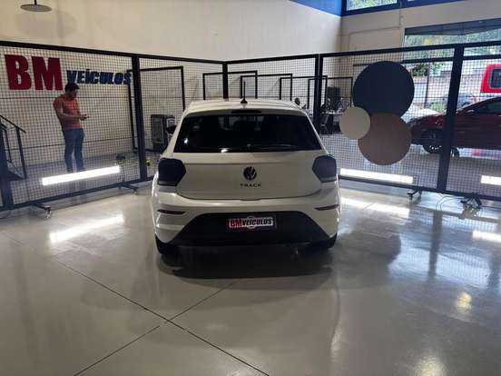 VOLKSWAGEN-POLO-2024