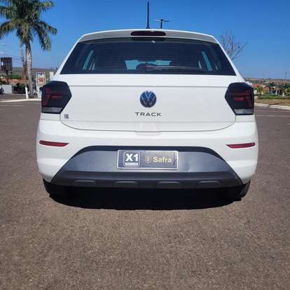 VOLKSWAGEN-POLO-2025