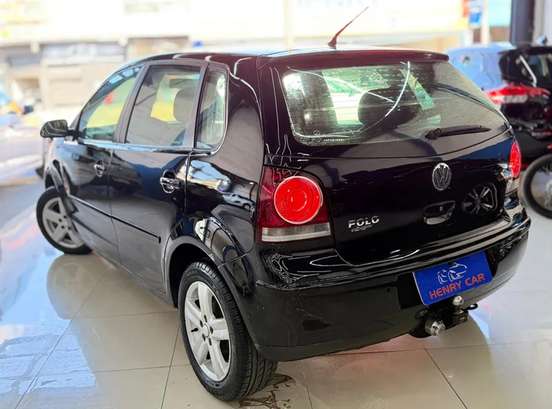 VOLKSWAGEN-POLO-2010