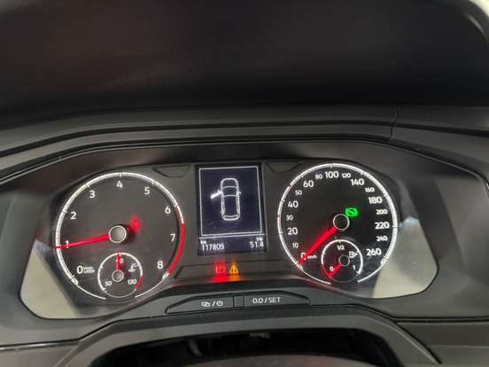 VOLKSWAGEN-POLO-1.6 MSI TOTAL FLEX AUTOMÁTICO VOLKSWAGEN-POLO-2019