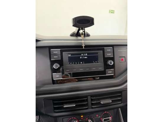 VOLKSWAGEN-POLO-2019