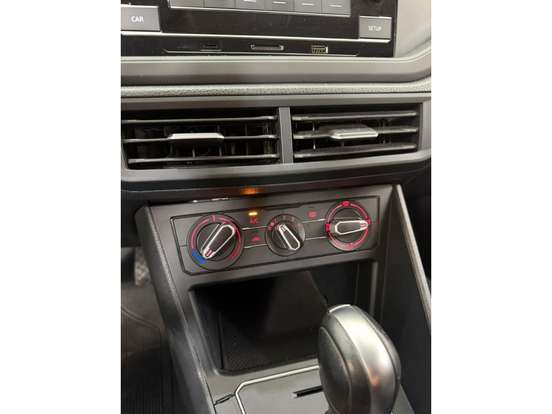 VOLKSWAGEN-POLO-2019