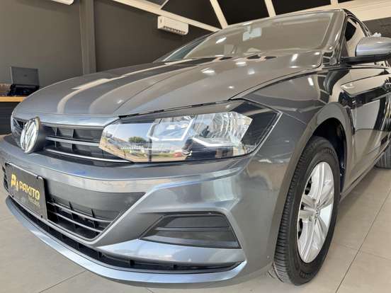 VOLKSWAGEN-POLO-2018