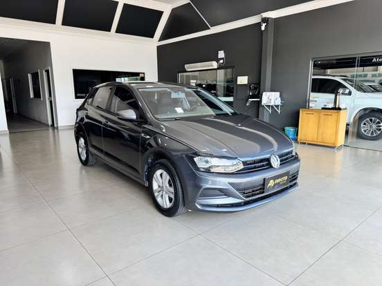 VOLKSWAGEN-POLO-2018