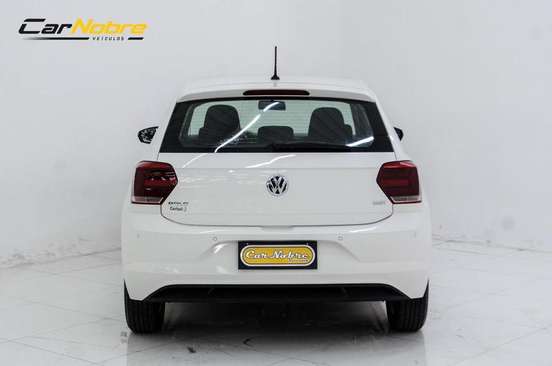 VOLKSWAGEN-POLO-2018
