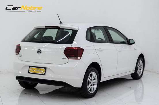 VOLKSWAGEN-POLO-2018
