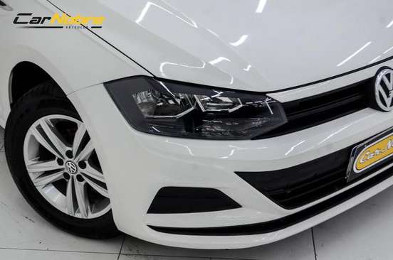 VOLKSWAGEN-POLO-2018