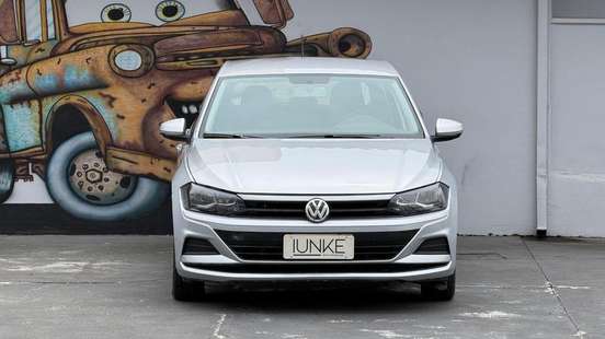 VOLKSWAGEN-POLO-2019