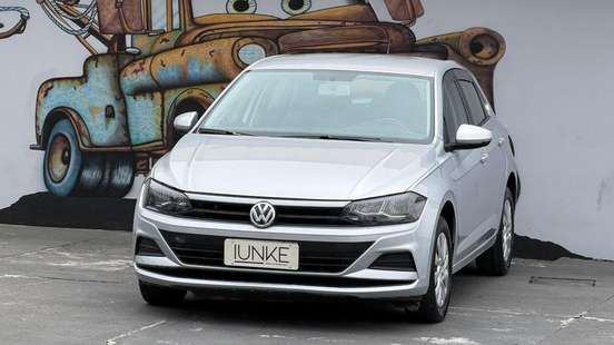 VOLKSWAGEN-POLO-2019