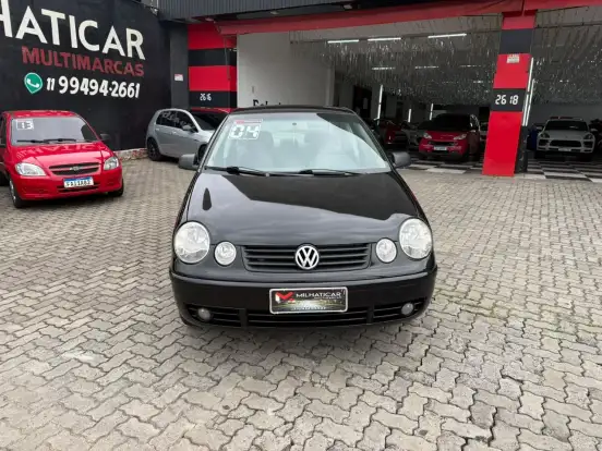 VOLKSWAGEN-POLO SEDAN-2004