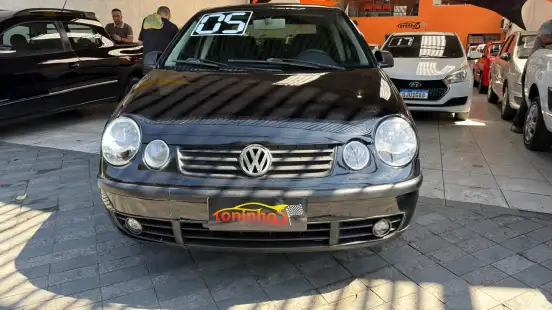 VOLKSWAGEN-POLO SEDAN-2004