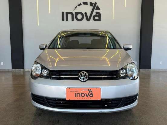 VOLKSWAGEN-POLO SEDAN-2012