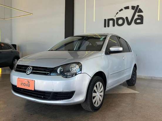 VOLKSWAGEN-POLO SEDAN-2012