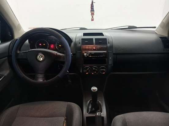 VOLKSWAGEN-POLO SEDAN-2008