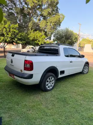 VOLKSWAGEN-SAVEIRO-2015