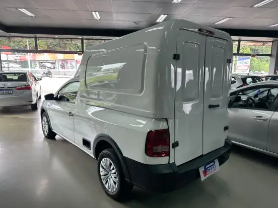 VOLKSWAGEN-SAVEIRO-2023