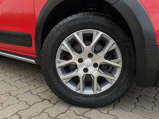 VOLKSWAGEN-SAVEIRO-2015