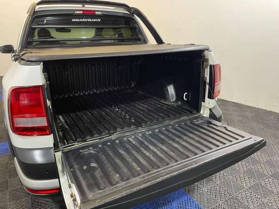 VOLKSWAGEN-SAVEIRO-2019