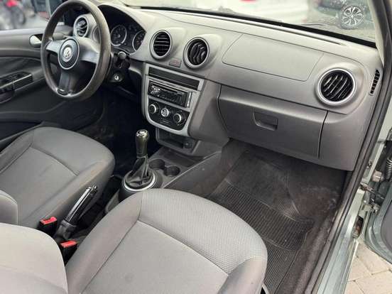 VOLKSWAGEN-SAVEIRO-2010