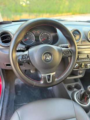 VOLKSWAGEN-SAVEIRO-2014