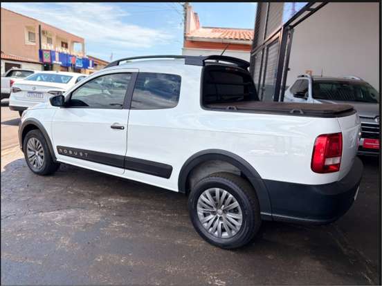 VOLKSWAGEN-SAVEIRO-2023