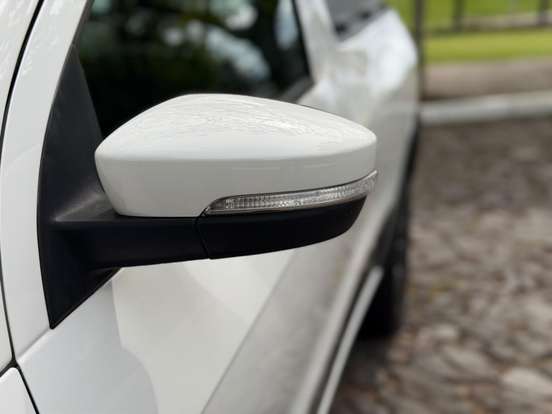 VOLKSWAGEN-SAVEIRO-2024