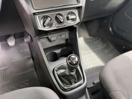 VOLKSWAGEN-SAVEIRO-1.6 MSI TRENDLINE CS 16V FLEX 2P MANUAL VOLKSWAGEN-SAVEIRO-2024