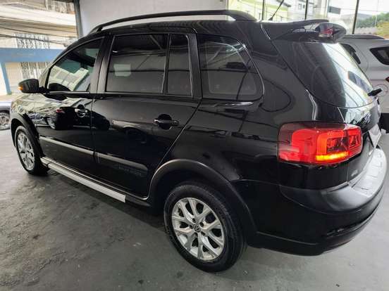 VOLKSWAGEN-SPACE CROSS-2013